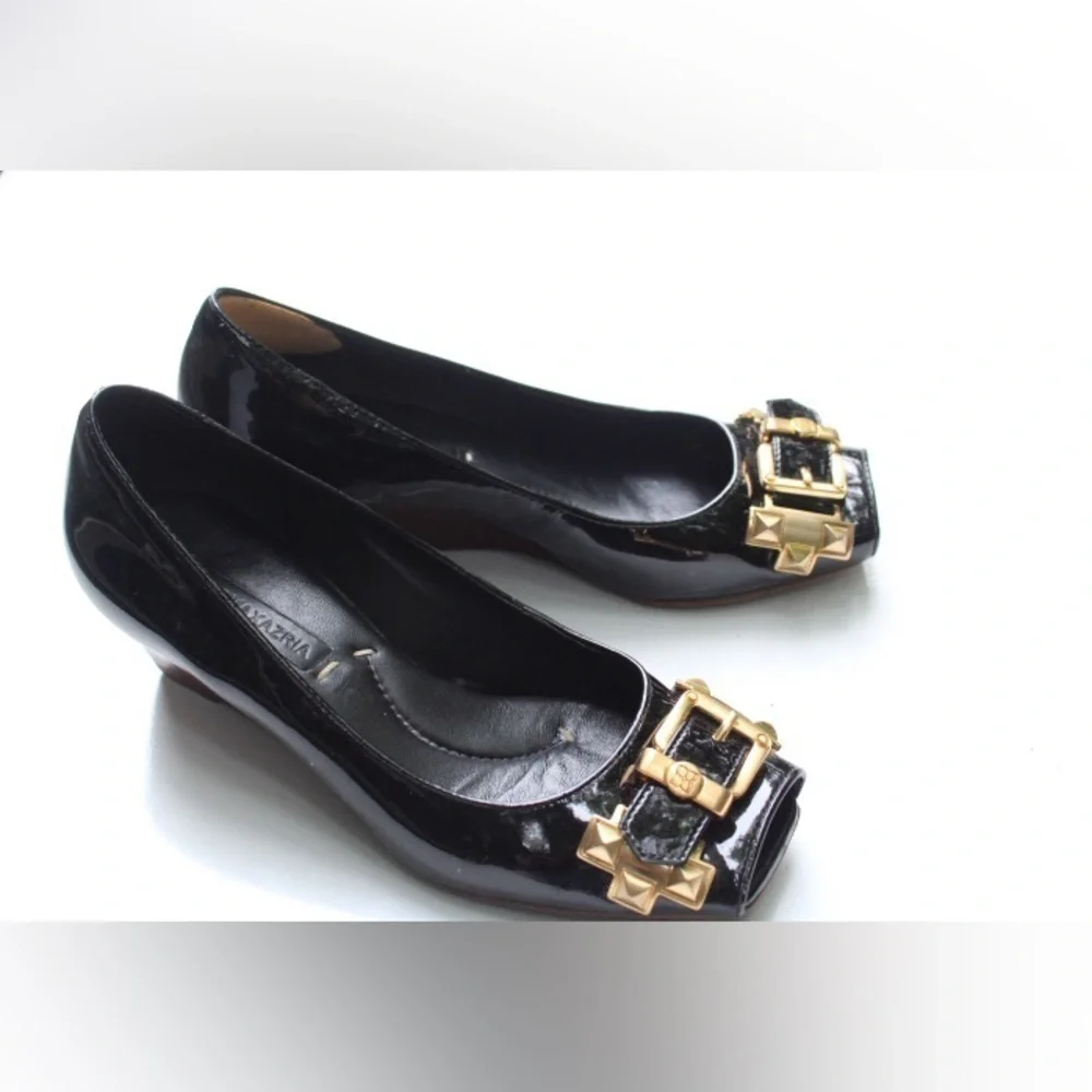 BCBGMaxAzria peep toe wedges